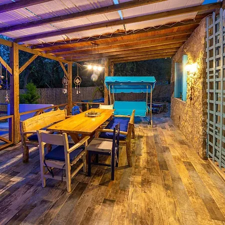 Acgua Casa Kayakoy'de 5 Yatak Odali Mustakil Vilă Fethiye