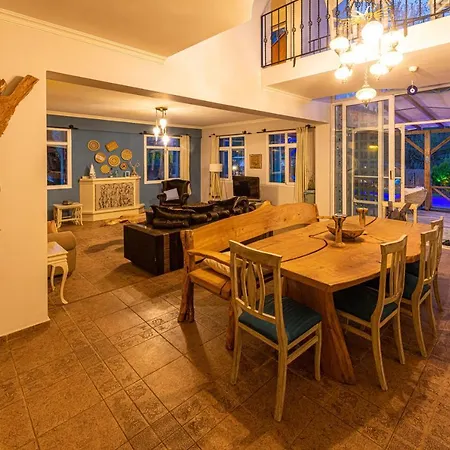 Acgua Casa Kayakoy'de 5 Yatak Odali Mustakil Villa *